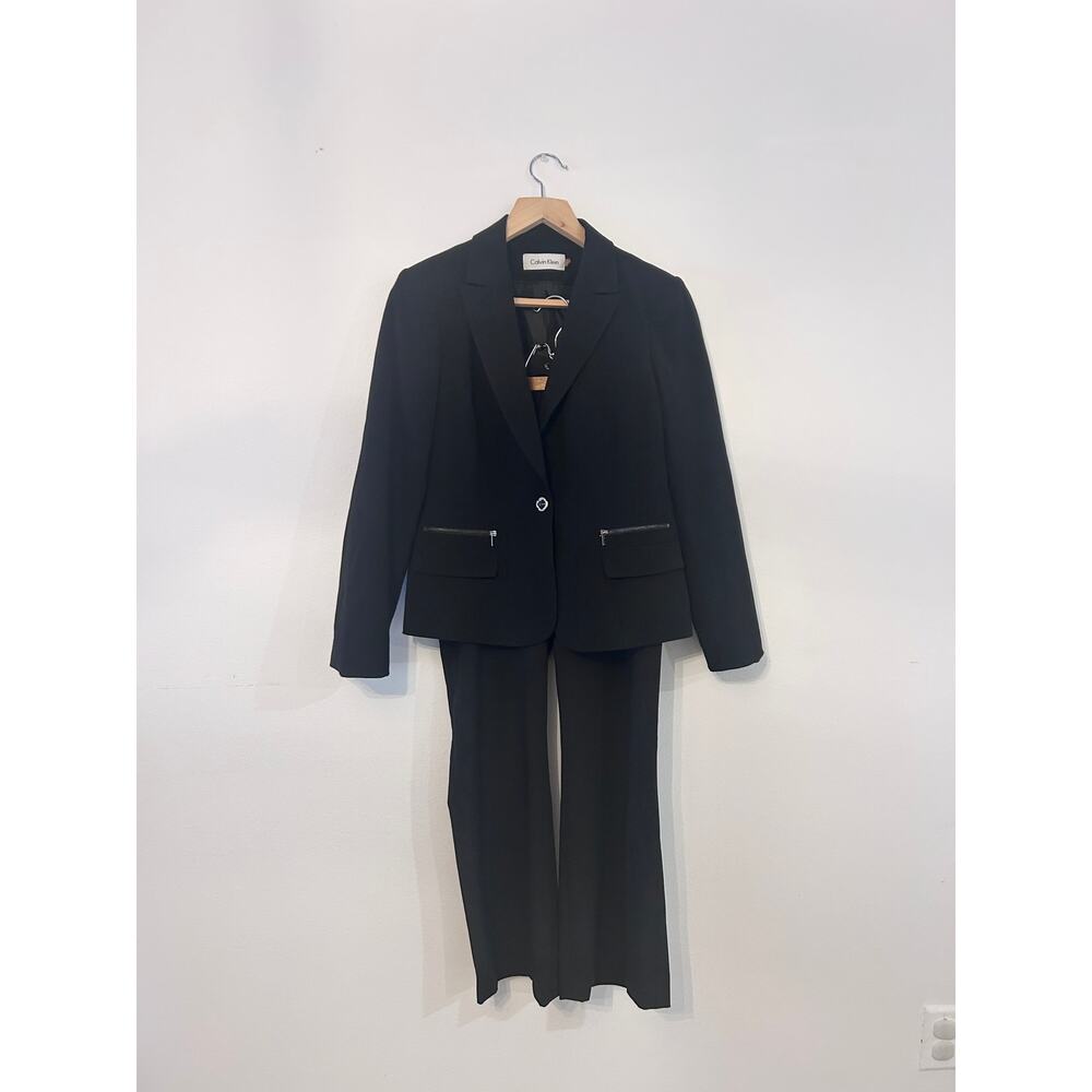Calvin Klein Black Women’s Pant Suit Size 8 Modern Fit